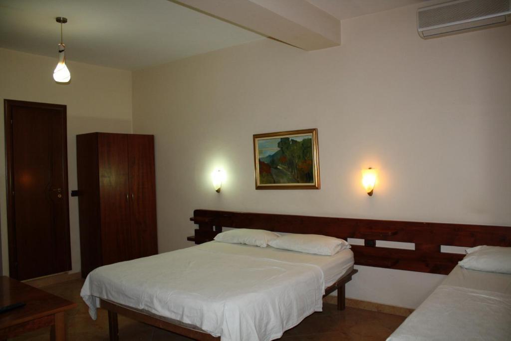 Hotel Martini Avlonya Dış mekan fotoğraf